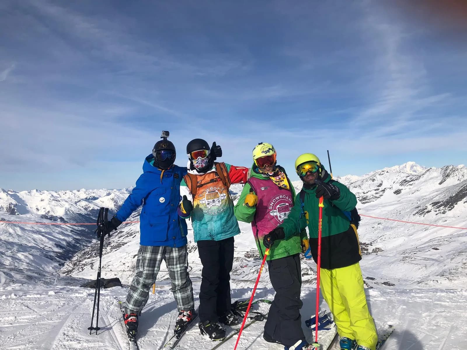Equipo y viajeros de Bus Rider Camps
