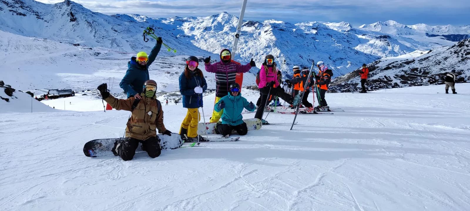 Riders de BRC en lo alto de una pista